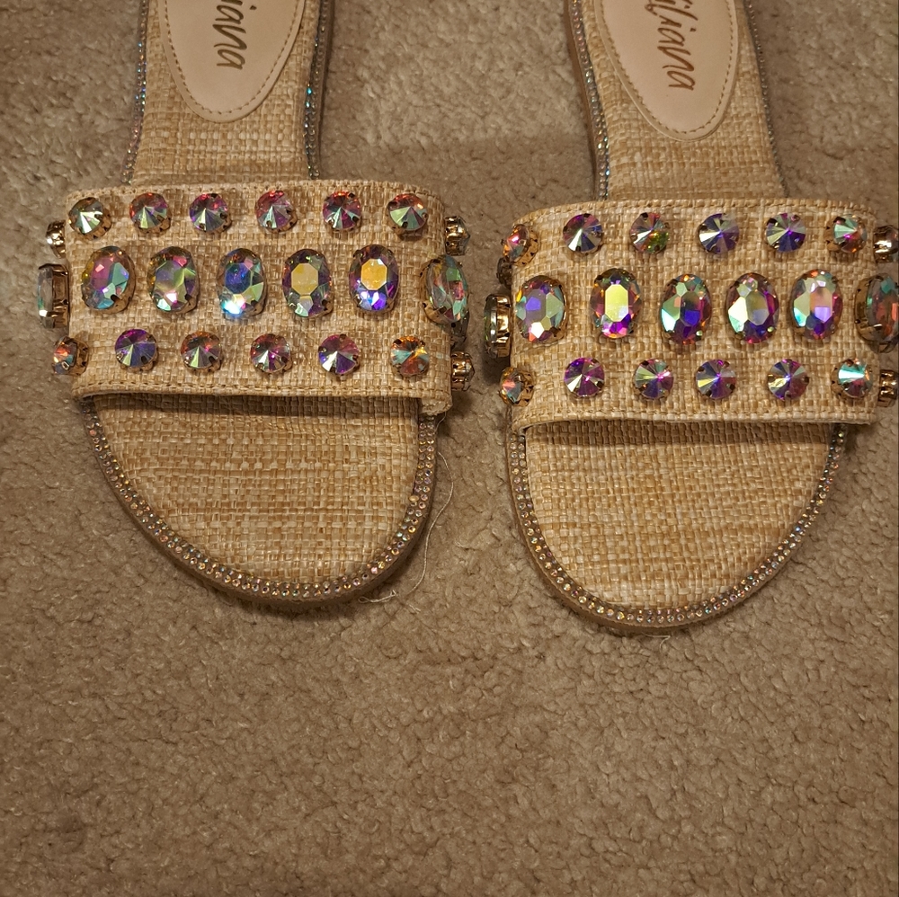 Sandals - Picture 2 of 3